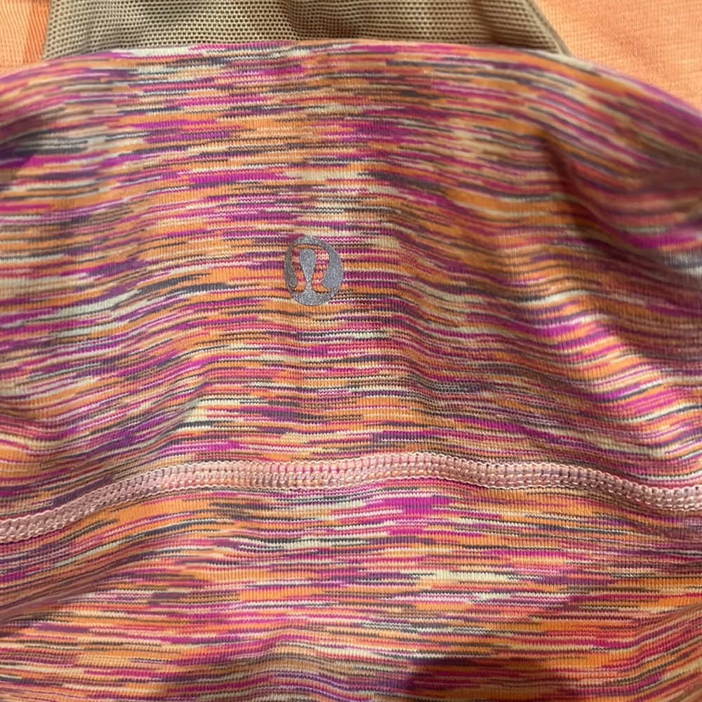 Lululemon athletica scoo neck tank, size 4 - Picture 9 of 13